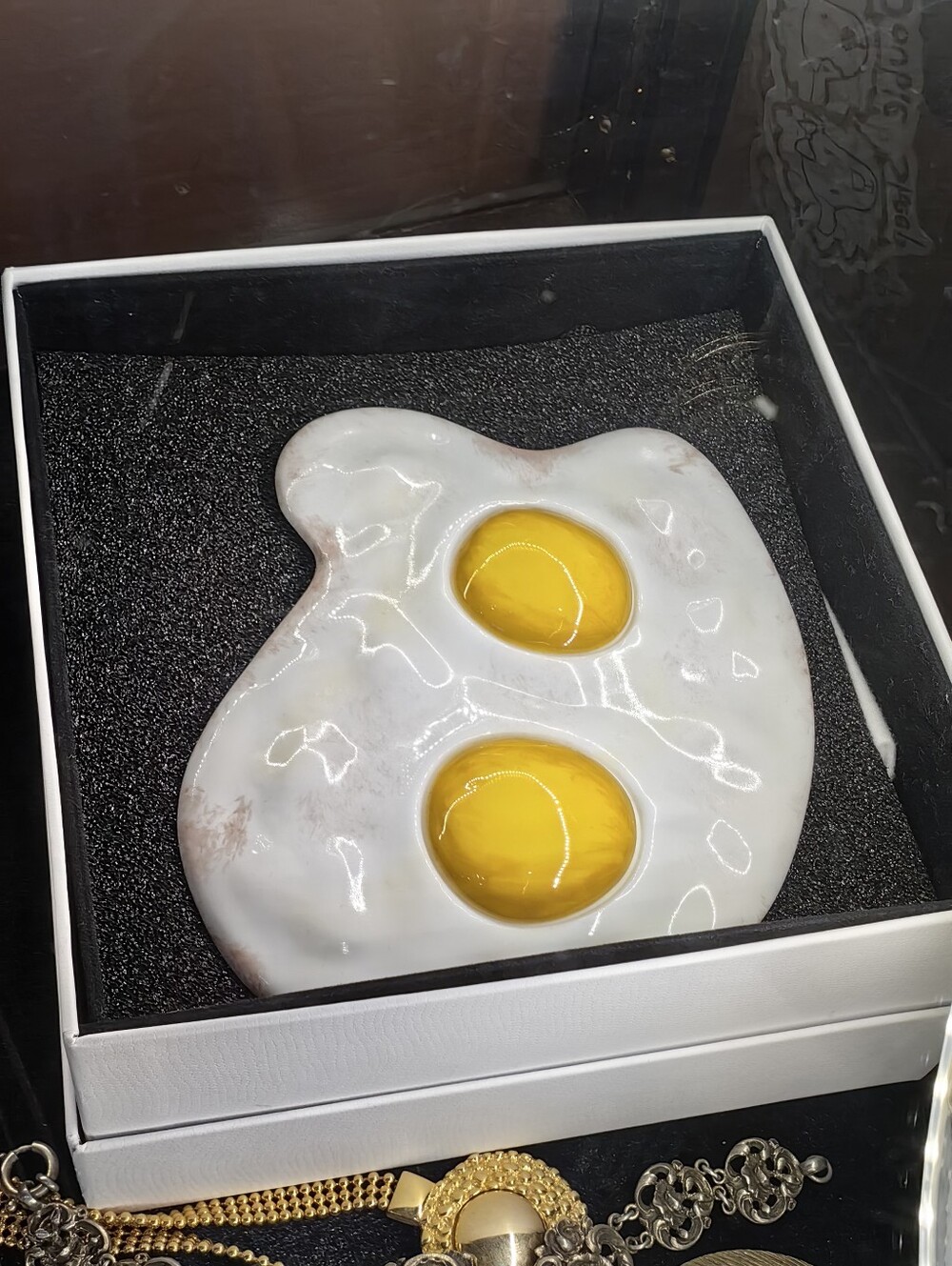 Moschino Yolk Egg Sunny Side Up Egg Brooch - White & Yellow